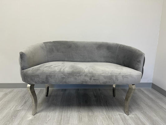 Fay Loveseat (Gray)